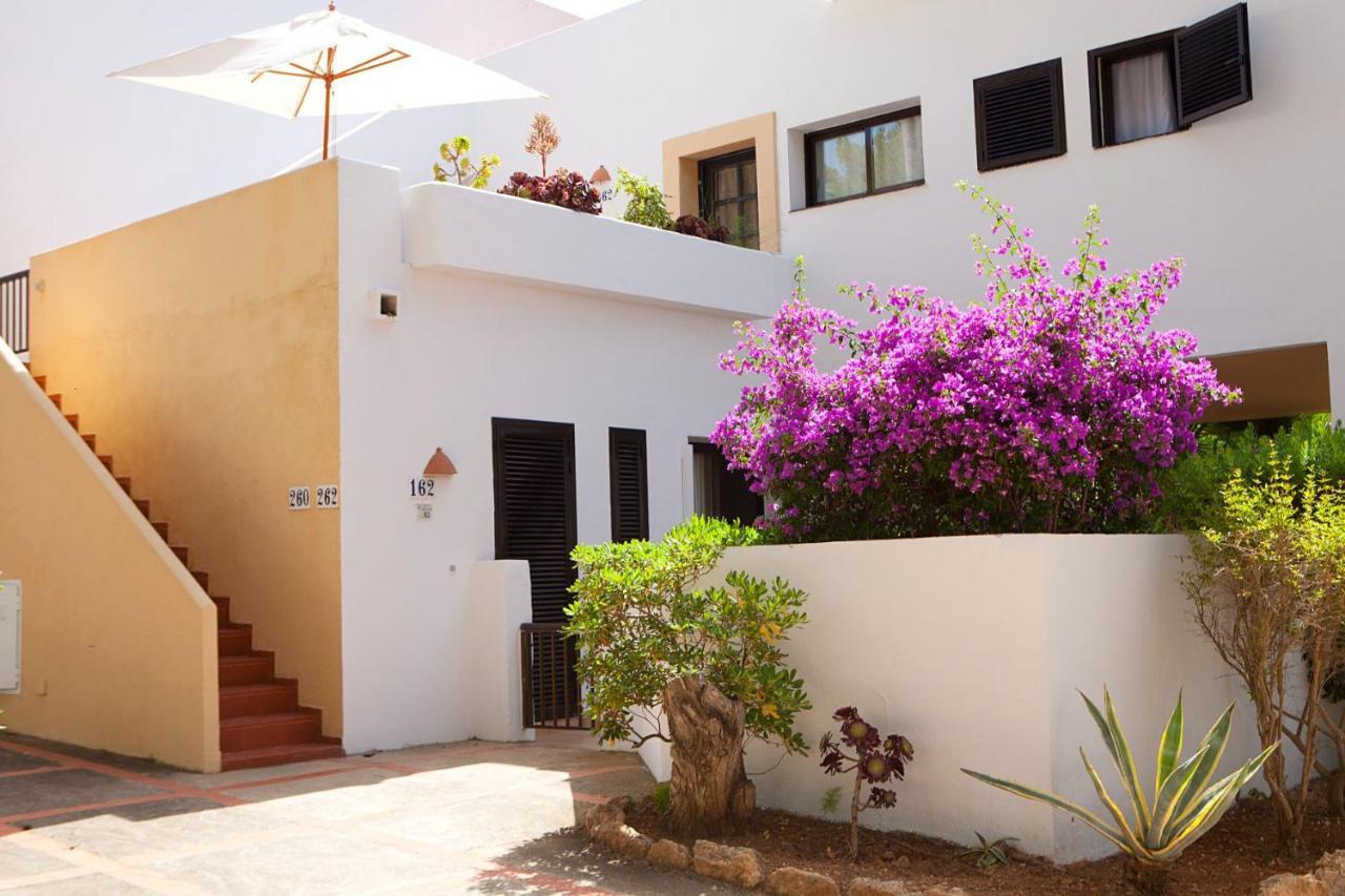 Apartamentos Club Cala Azul Sant Carles de Peralta Exterior photo